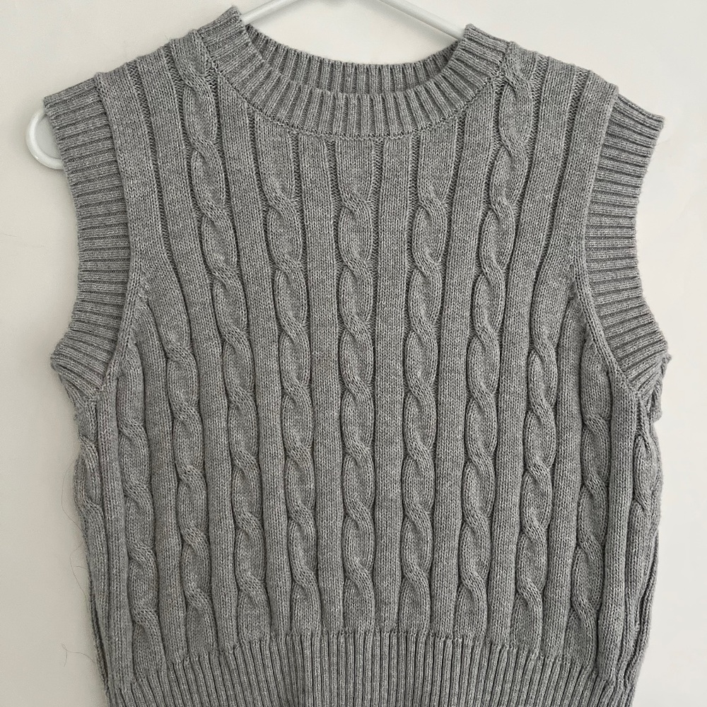 Forever 21 Grey Cable Knit Sweater Vest